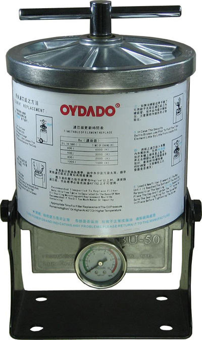 Prečo by mal byť obtokový olejový filter nainštalovaný v hydraulickom systéme?