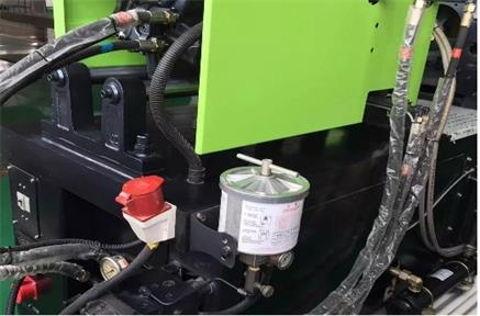 Aké sú bezpečnostné opatrenia pri inštalácii hydraulického filtra?